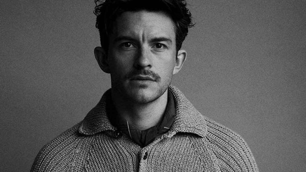 Crushing on The ‘Wicked ‘ly Charming Jonathan Bailey? Same. Here’s Who He Has Dated Crushing on The ‘Wicked ‘ly Charming Jonathan Bailey? Same. Here’s Who He Has Dated